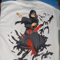 Camiseta pintada a mano Itachi Uchiha 1