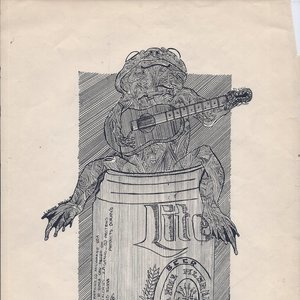 Rana, lata, guitarra.