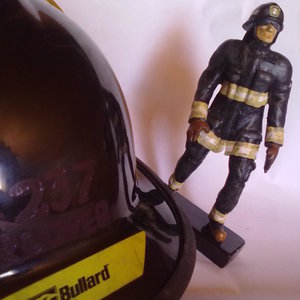 Figura de Bombero masilla epoxi