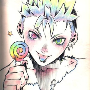 La piruleta que te tiñe la cabeza