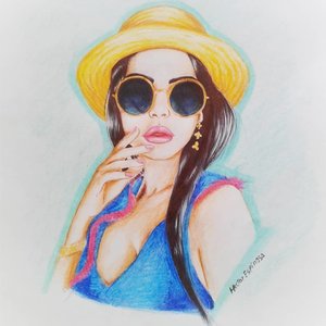 Chica con gafas de sol 